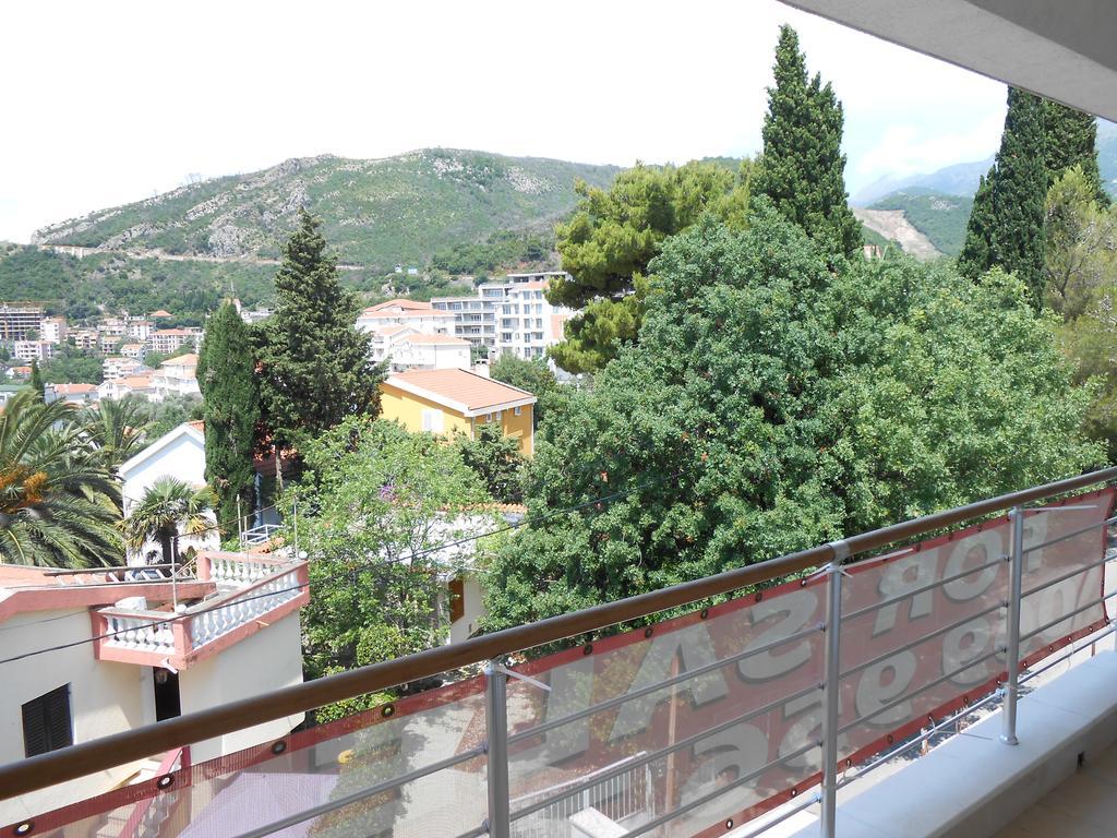 Apartment-Hotel Vila Petrovic-Becici Budva Exterior photo