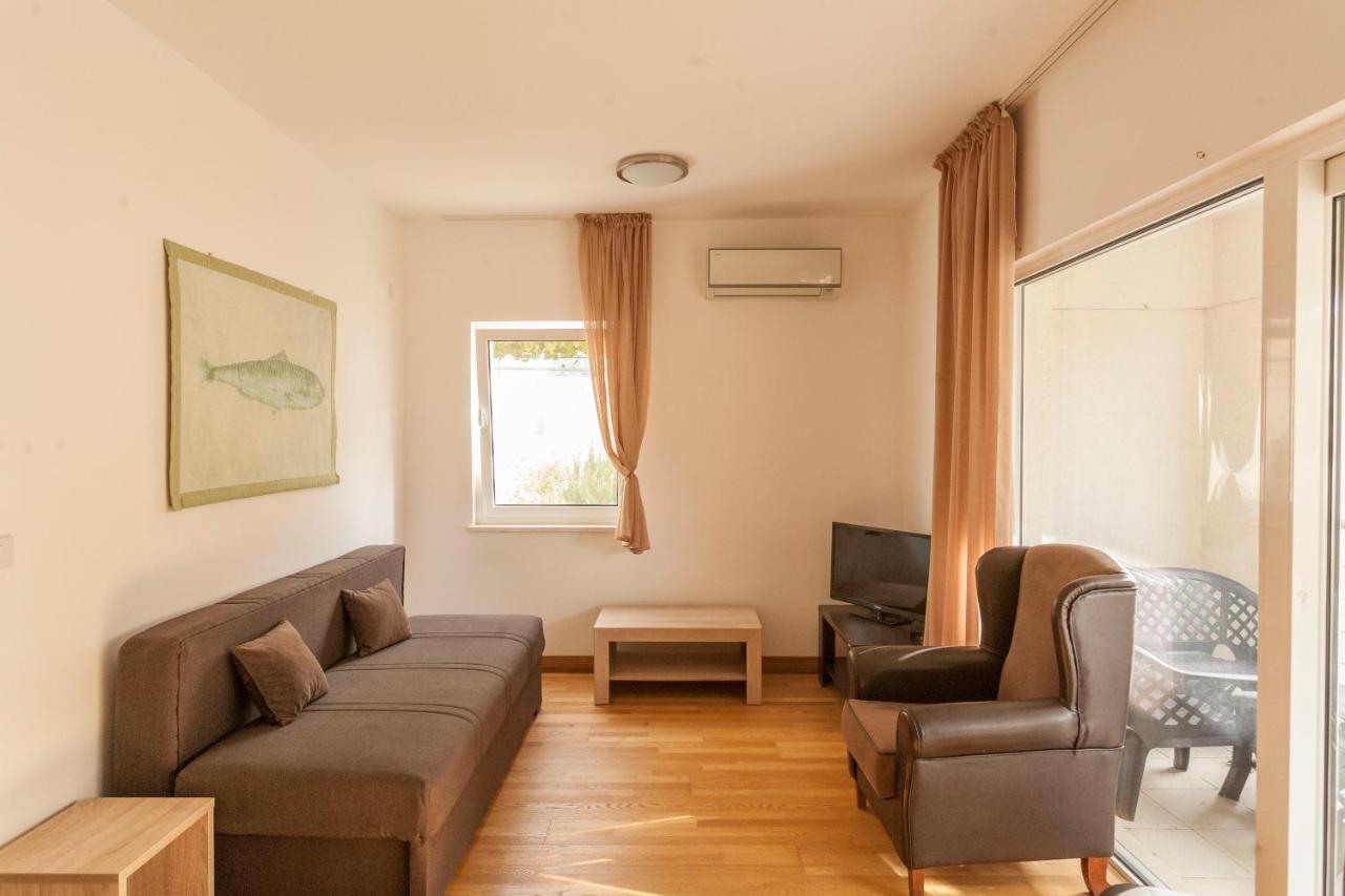 Apartment-Hotel Vila Petrovic-Becici Budva Exterior photo